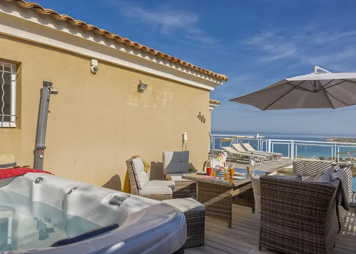 Carlisa Vila Algajola (Corsica)