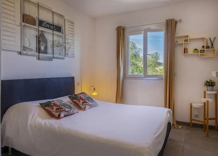 Vila Carlisa Algajola (Corsica)