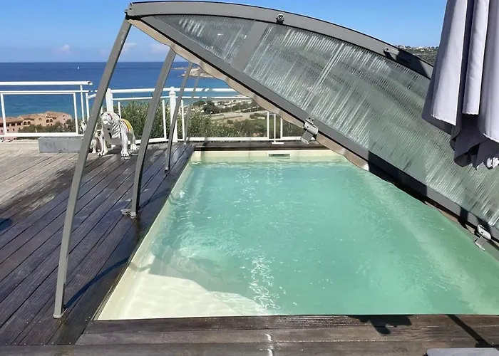 Vila Carlisa Algajola (Corsica)